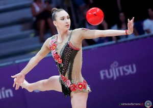 aa q sostakaite fausta ltu ph simone ferraro sfa05849 copia